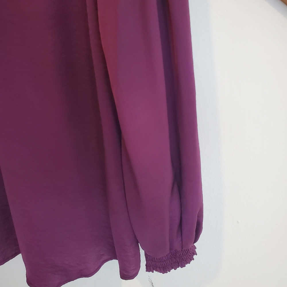 Cabi Beguile Blouse Top - Picture 5 of 8